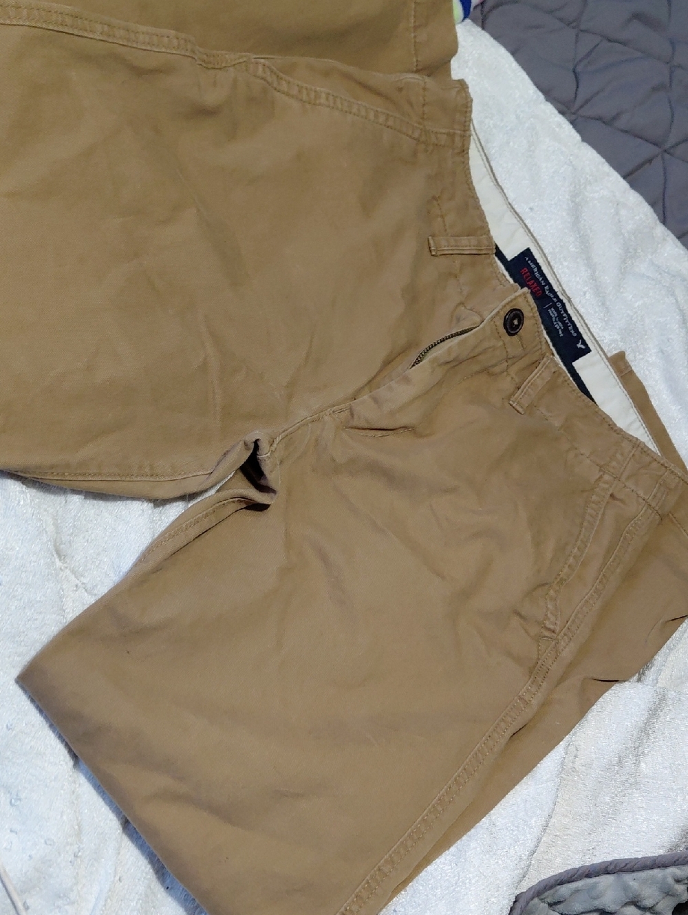 EUC American Eagle Outfitters Tan Chino Pants - Classic Fit